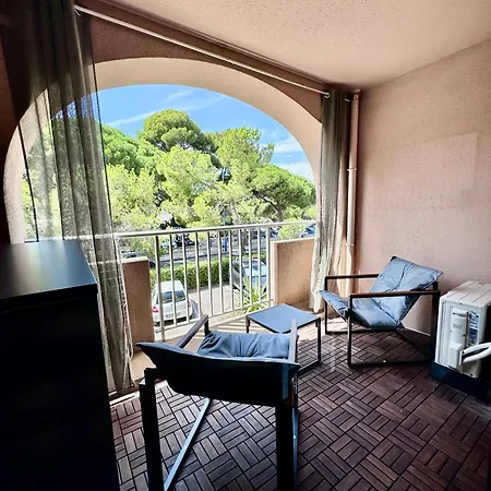 Cosy Sur Le Port D'hyeres Lägenhet *